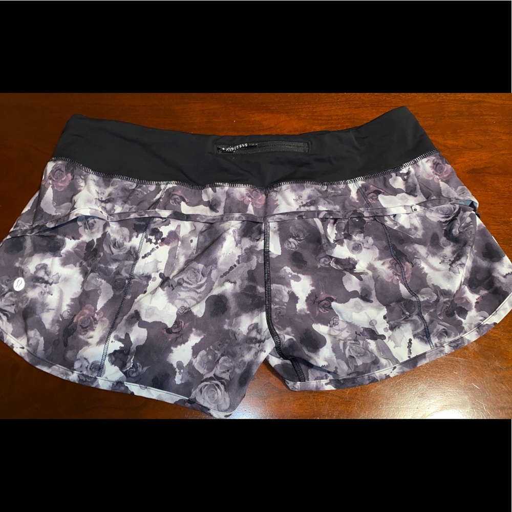 lulu shorts :)